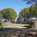 Domaine De L'outarde Canepetiére A Casa vacanze